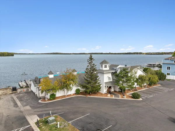 $625,000 | 528 Goldenrod Trail, Waconia, MN 55387