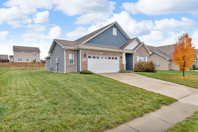 $349,900 | 1059 Cherry Tree Lane, Greenwood, IN 46143