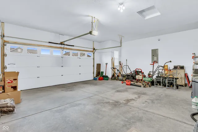 $349,900 | 1059 Cherry Tree Lane, Greenwood, IN 46143