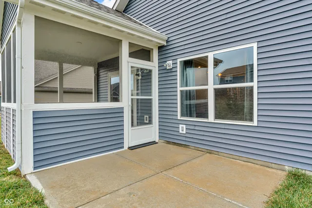 $349,900 | 1059 Cherry Tree Lane, Greenwood, IN 46143