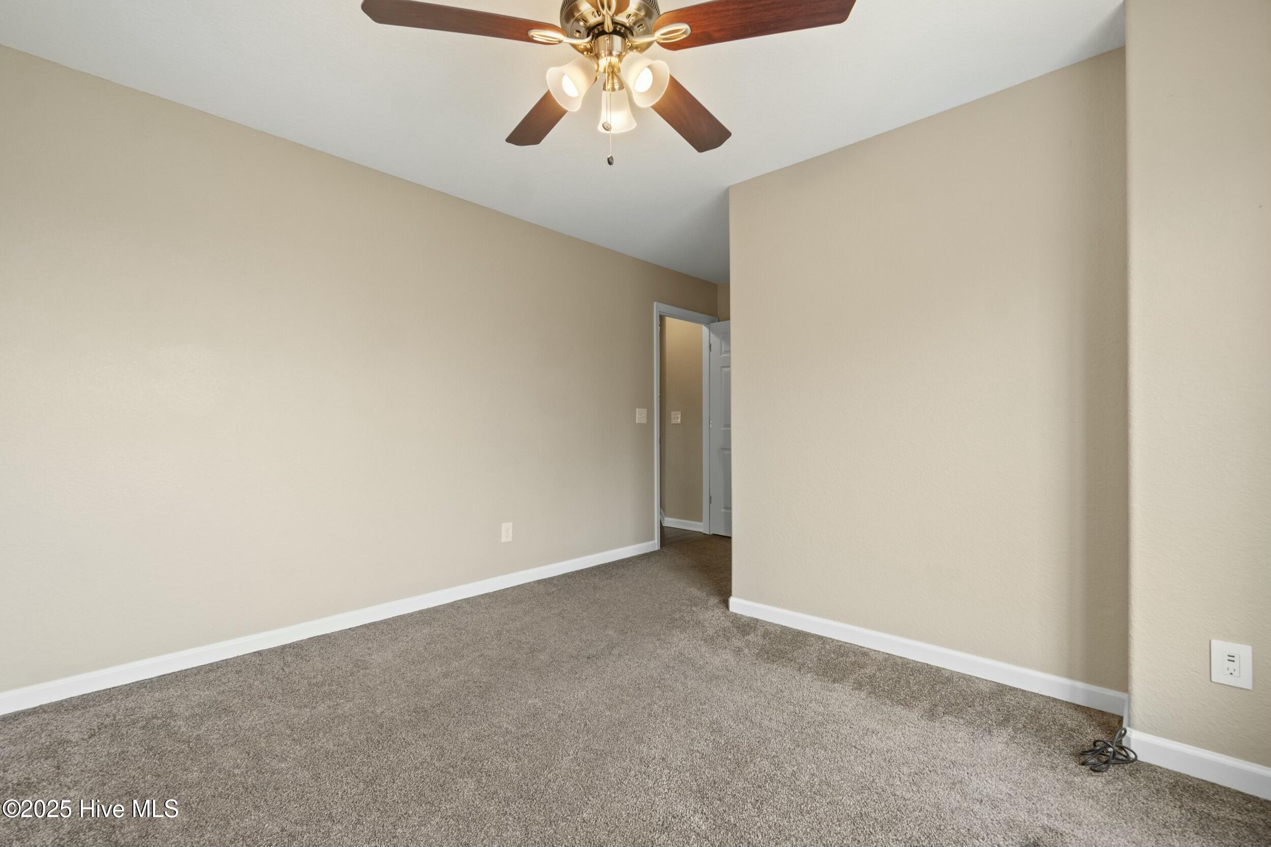 103 Green View Road Moyock, NC 27958 - Photo 18 of 38 Bedroom 2