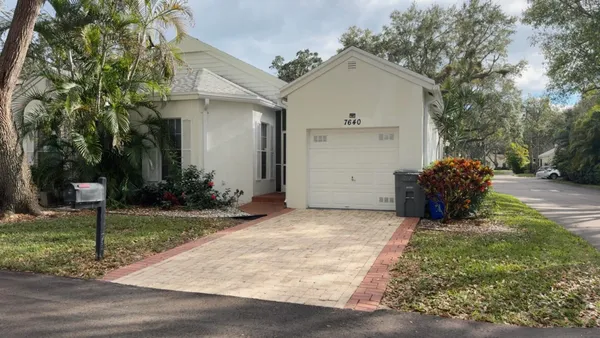 $3,500 | 7640 Forest Green Lane, Boynton Beach, FL 33436