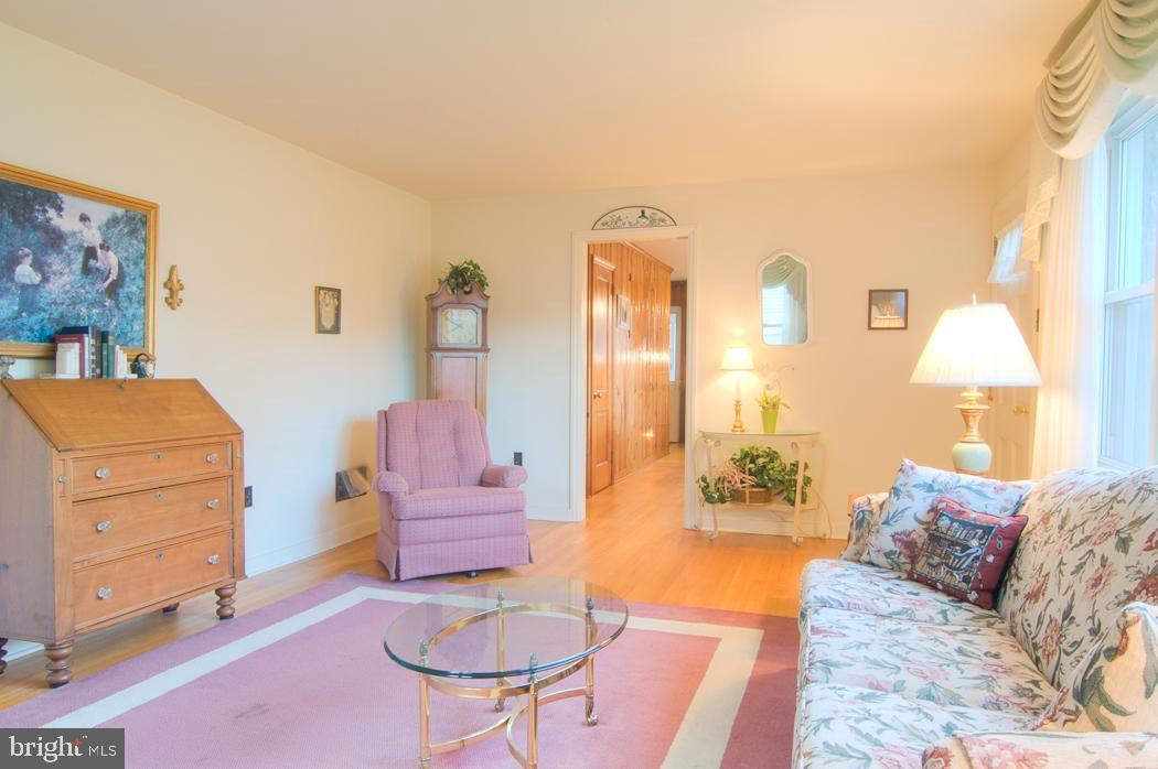 9 North Wood Road Lancaster, PA 17602 - Photo 6 of 27 Gallery Image 6