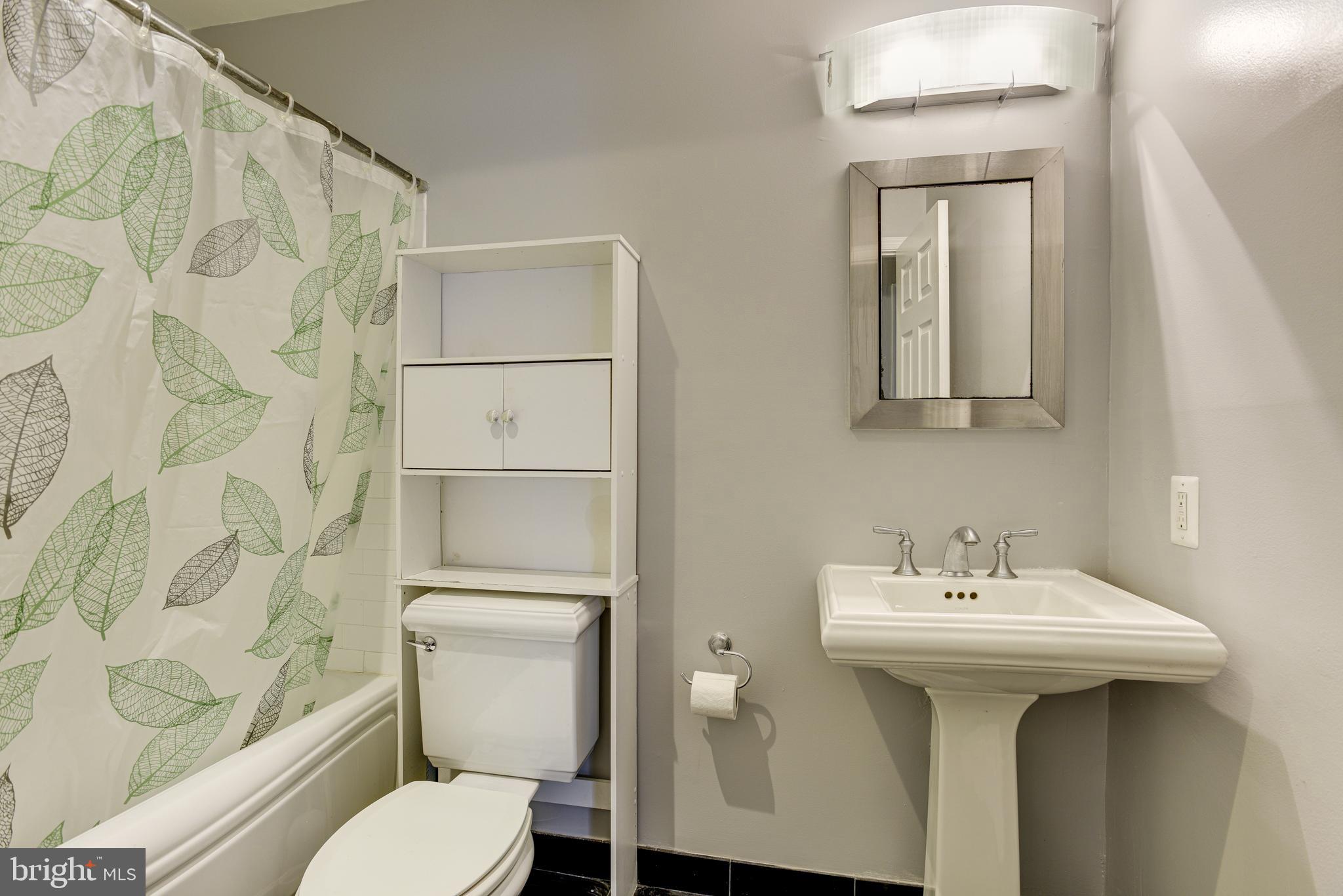 1017 Hunter Street Baltimore, MD 21202 - Photo 8 of 22