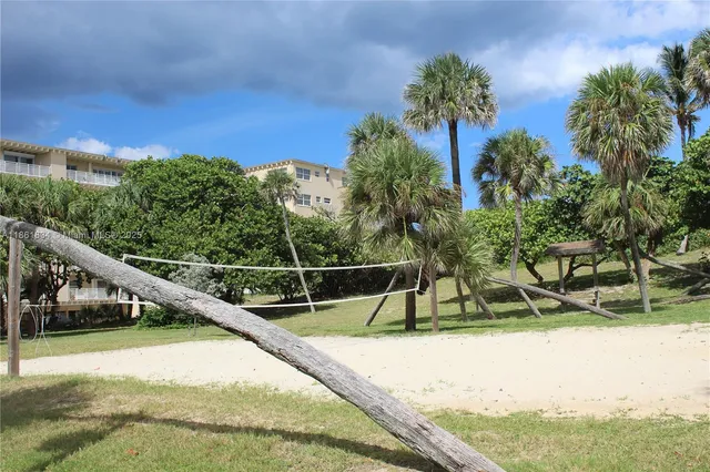 a view of outdoor space with entertaining space
