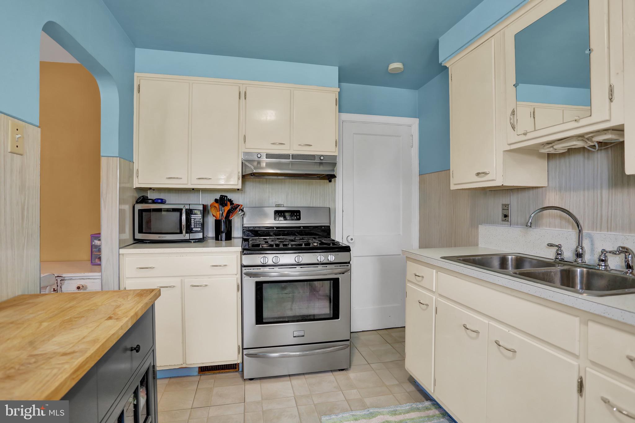 132 Chestnut Street Reading, PA 19607 - Photo 8 of 16