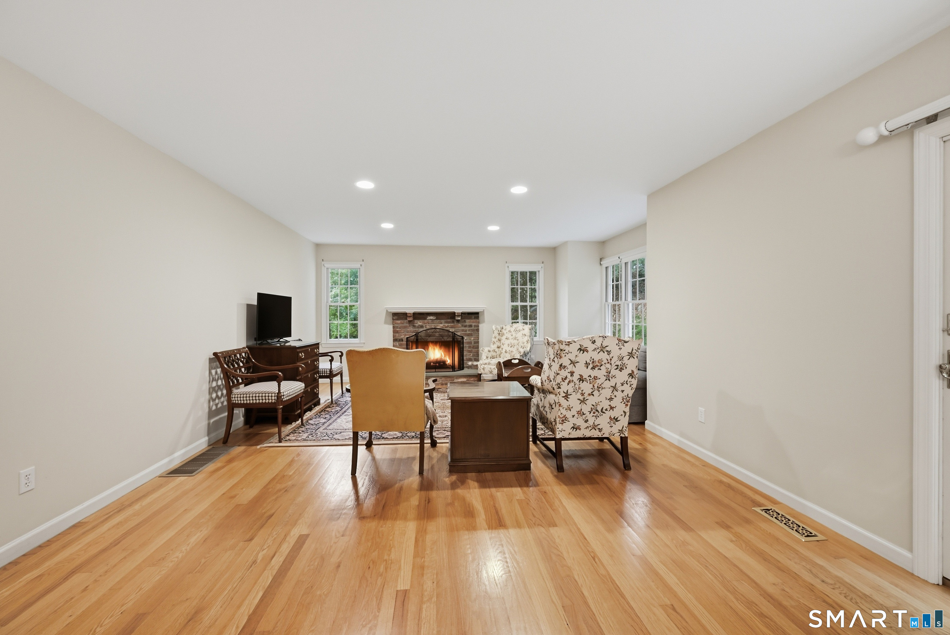 18 Cove Road Brookfield, CT 06804 - Photo 14 of 39 Gallery Image 14