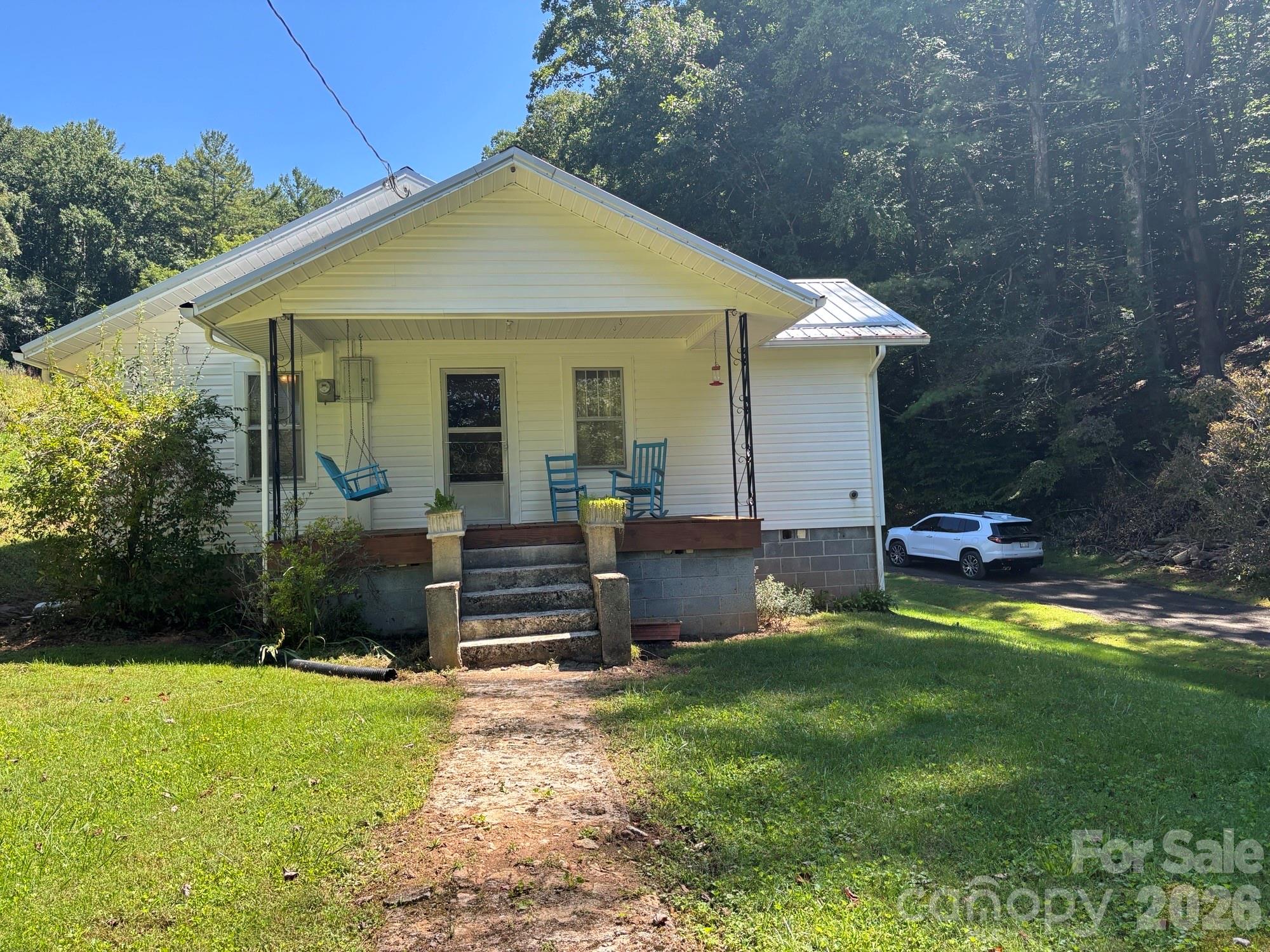 377 Sam Gouge Road Bakersville, NC 28705 - Photo 23 of 29 Gallery Image 23