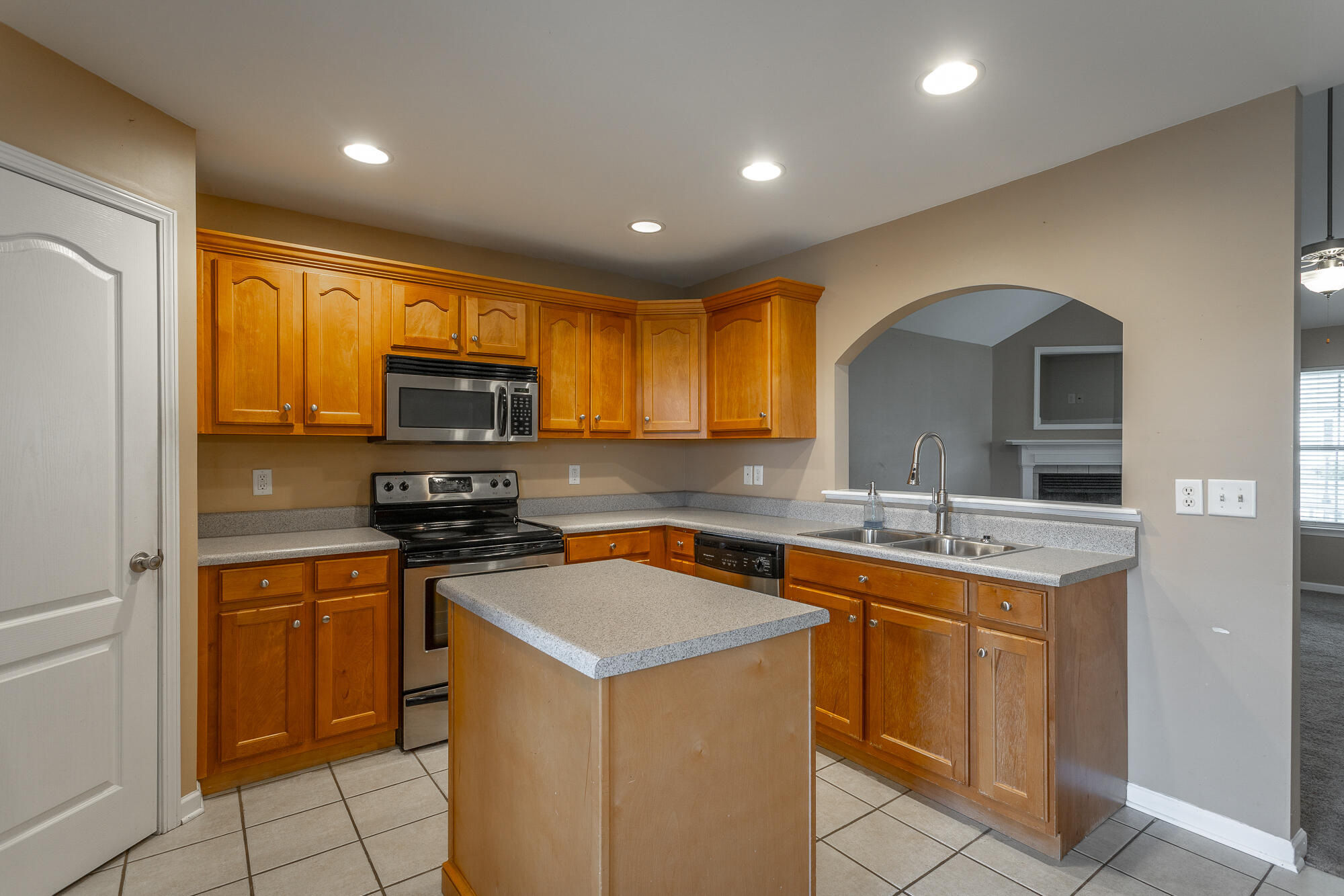 398 Fieldstone Drive Ringgold, GA 30736 - Photo 15 of 51 398 Fieldstone Drive HD-12