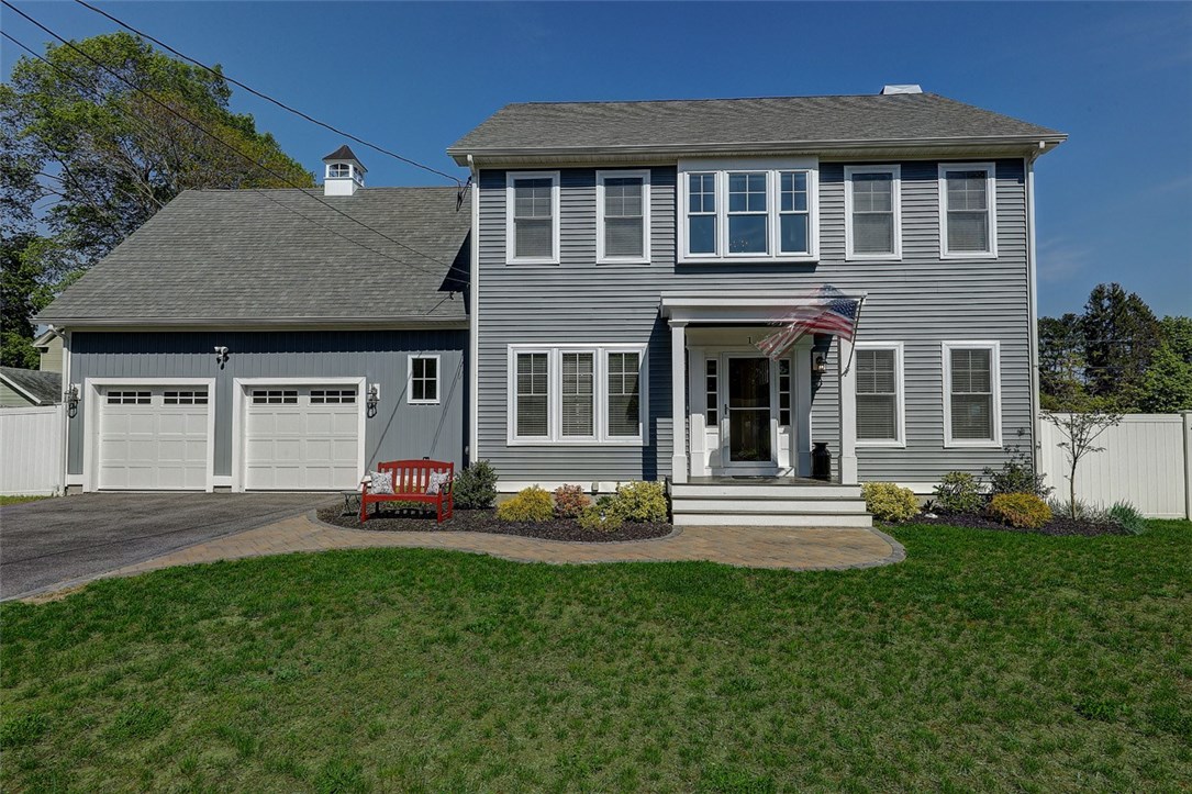1 Elizabeth Road Barrington, RI 02806 - Photo 2 of 42