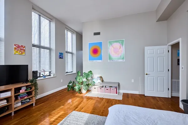 $6,900 | 841 Parker Street, Unit 306, Boston, MA 02120