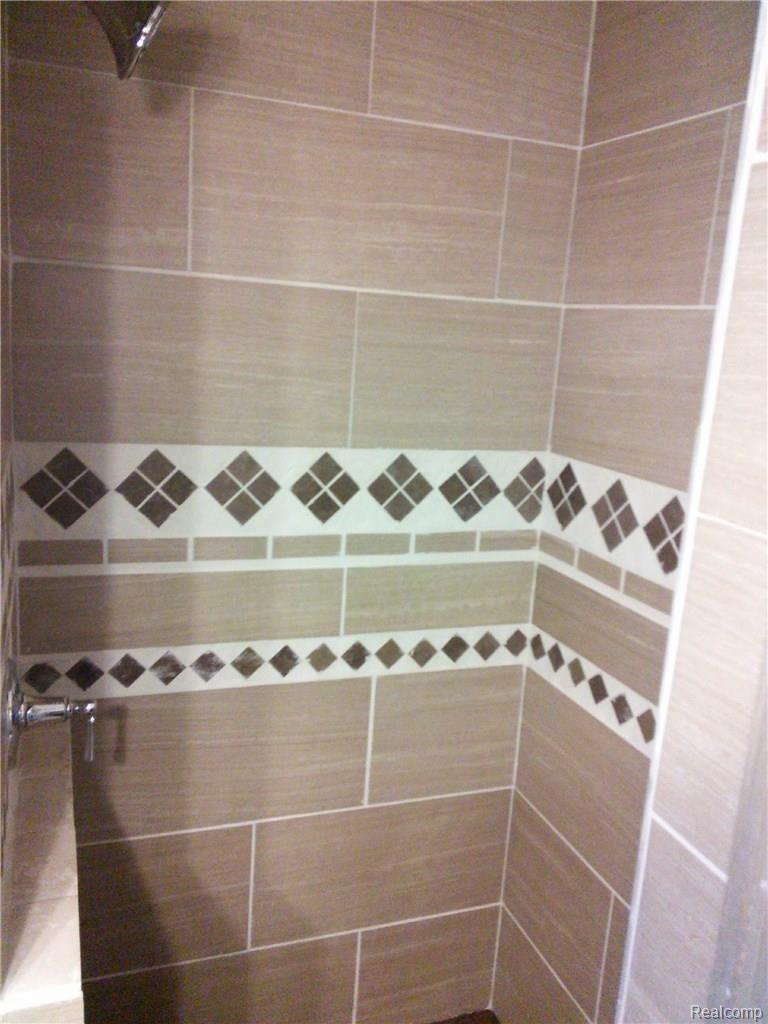 4400 Van Slyke Road Flint, MI 48507 - Photo 16 of 26 Separate shower