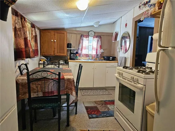 $77,500 | 195 Kinch Road, Oil City, PA 16301