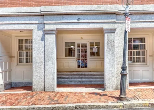 $5,500 | 47 Harvard Street, Unit A4, Boston, MA 02129