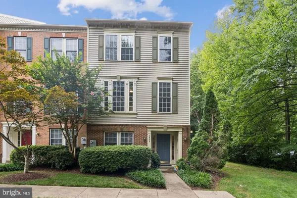 $3,550 | 4322 Thomas Brigade Lane, Fairfax, VA 22033