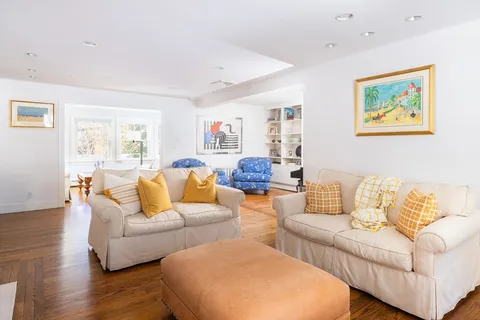 $2,100,000 | 55 Woodlawn Drive, Newton, MA 02467