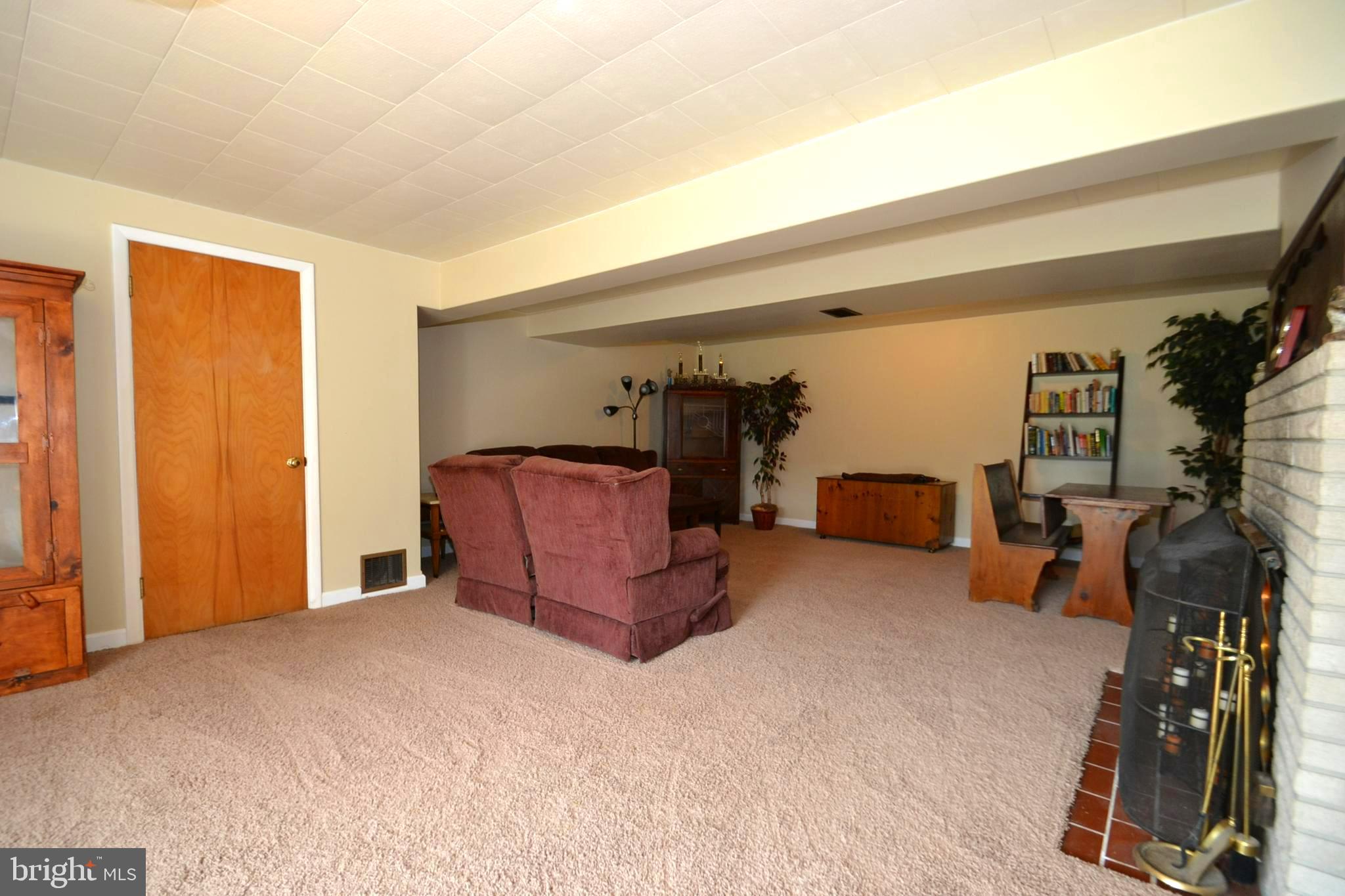 409 Belvedere Road Harrisburg, PA 17109 - Photo 20 of 38
