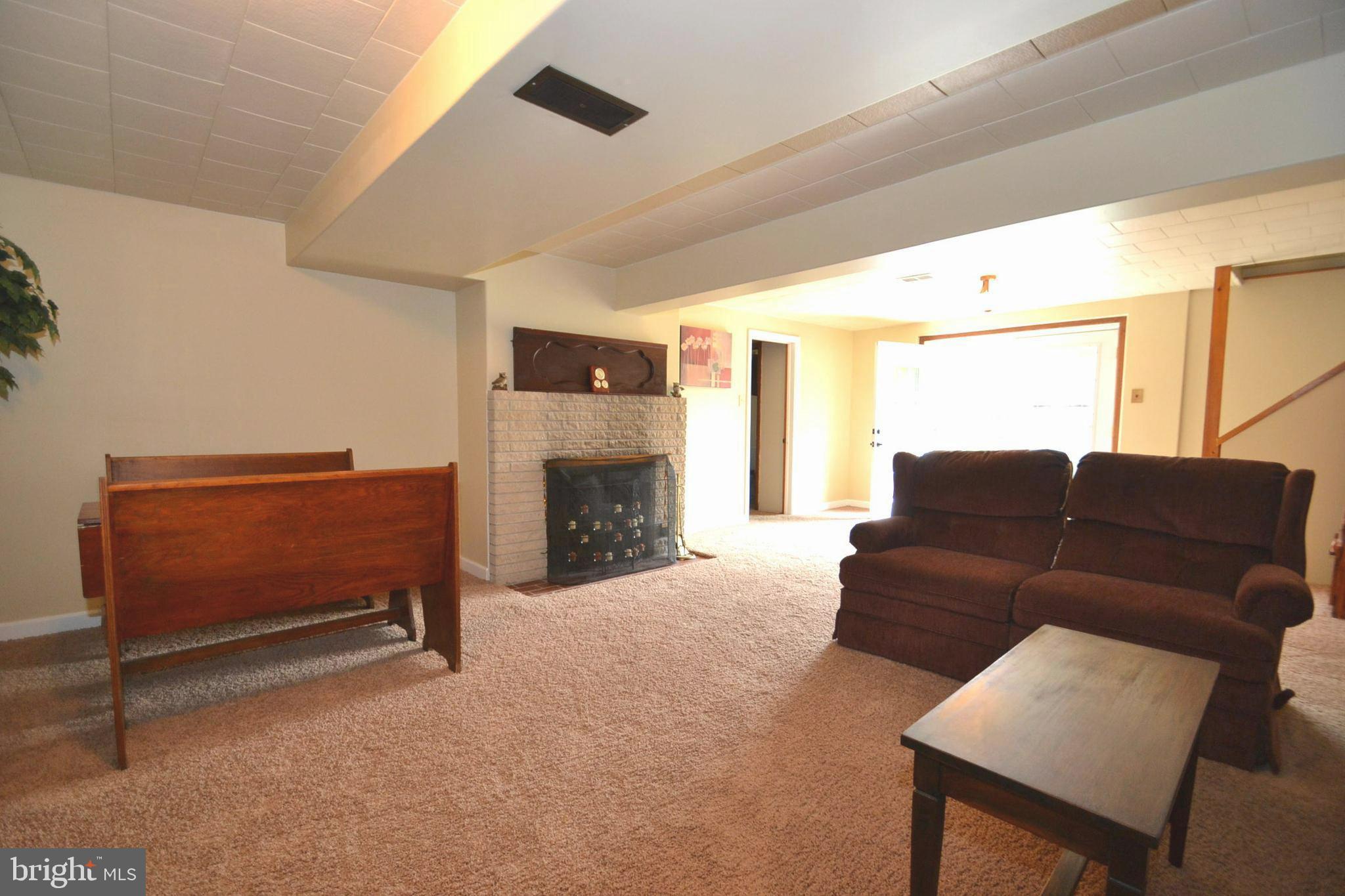 409 Belvedere Road Harrisburg, PA 17109 - Photo 22 of 38