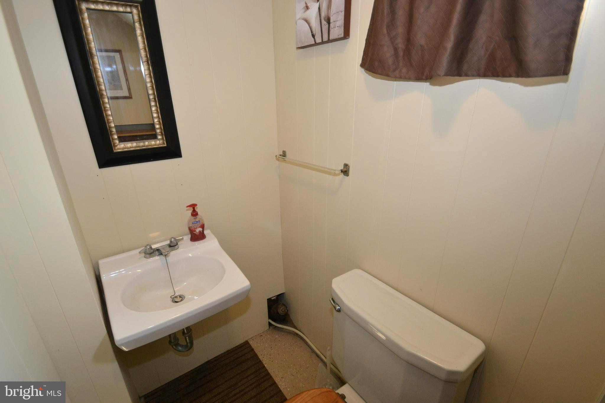 409 Belvedere Road Harrisburg, PA 17109 - Photo 25 of 38