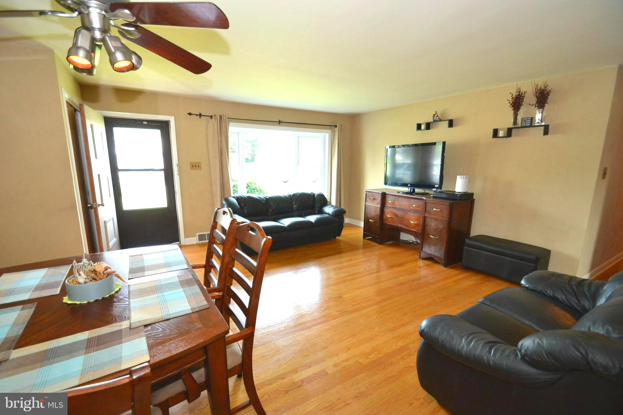 409 Belvedere Road Harrisburg, PA 17109 - Photo 5 of 38