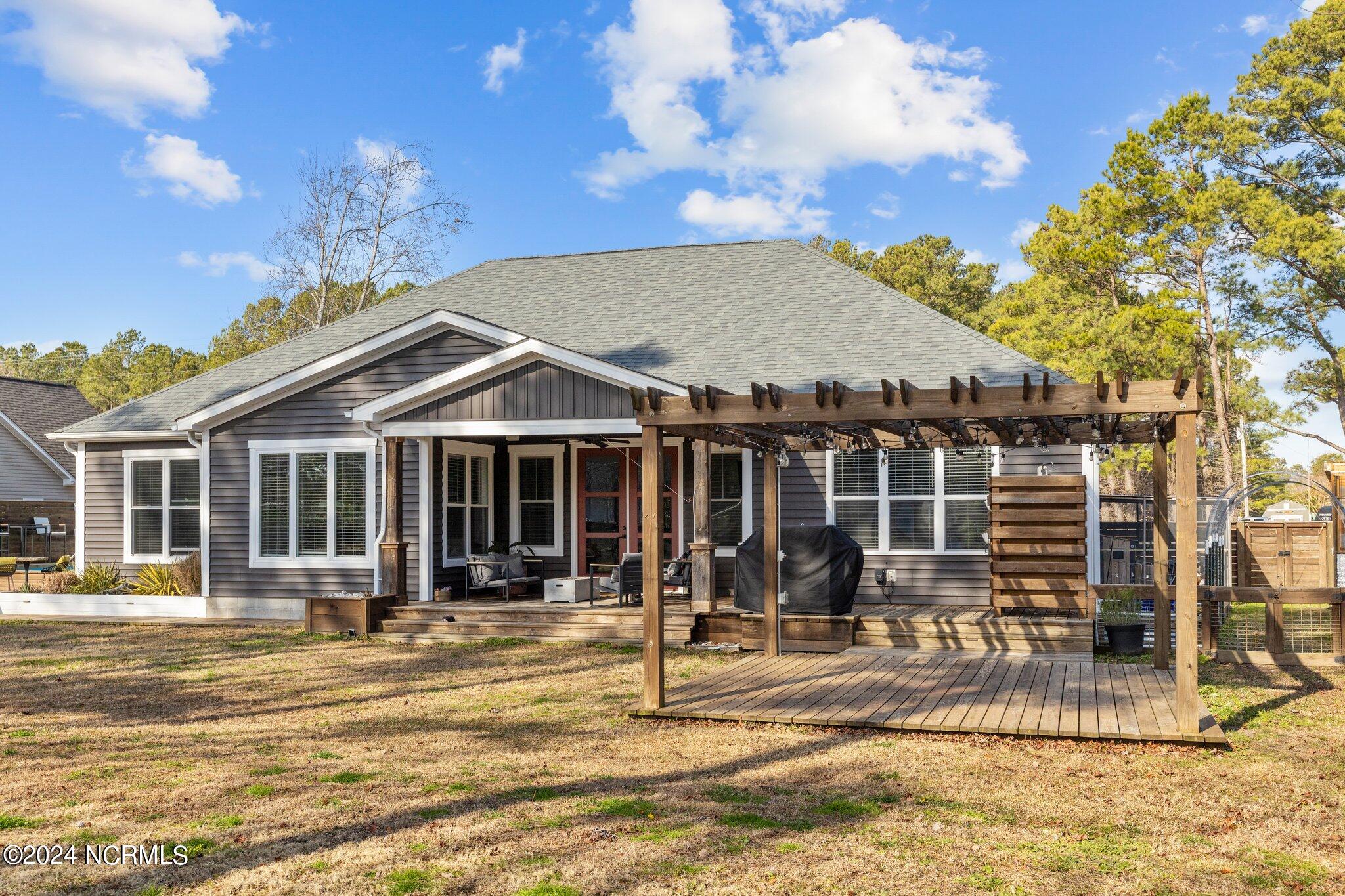 1193 Nine Foot Road Newport, NC 28570 - Photo 41 of 62 Back