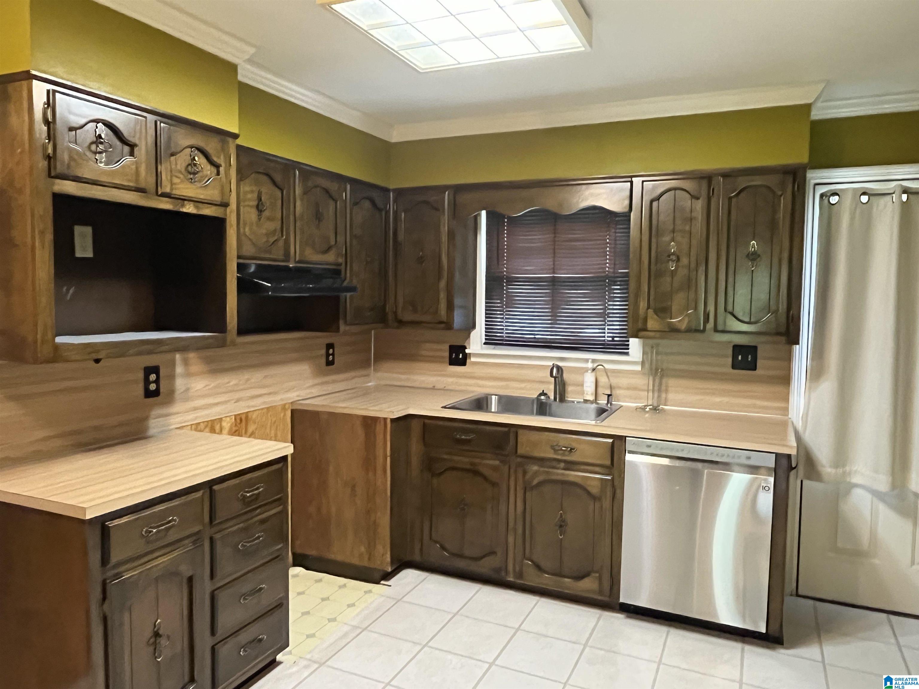 161 13th Street Southwest Alabaster, AL 35007 - Photo 10 of 24