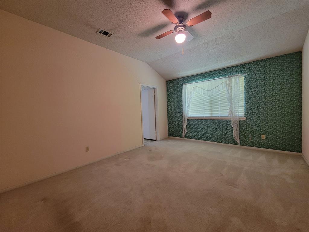 630 Country View Lane Garland, TX 75043 - Photo 14 of 29