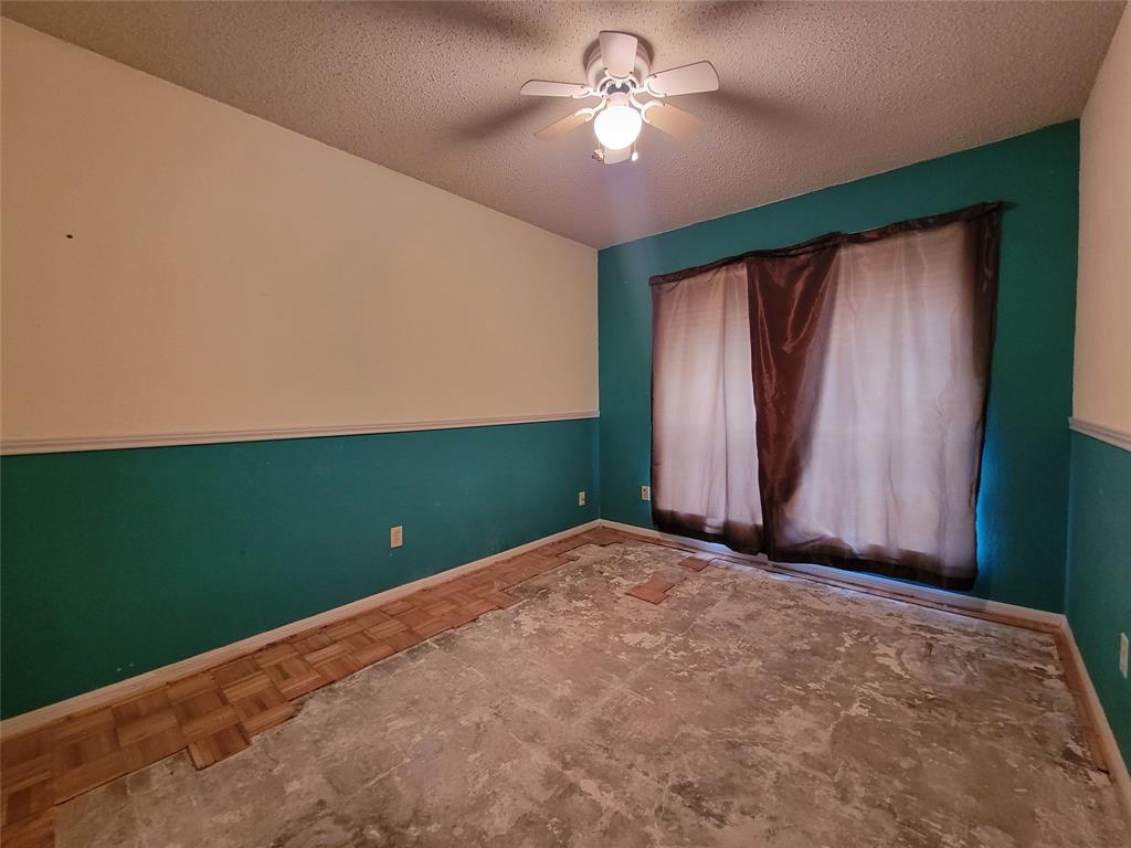 630 Country View Lane Garland, TX 75043 - Photo 19 of 29