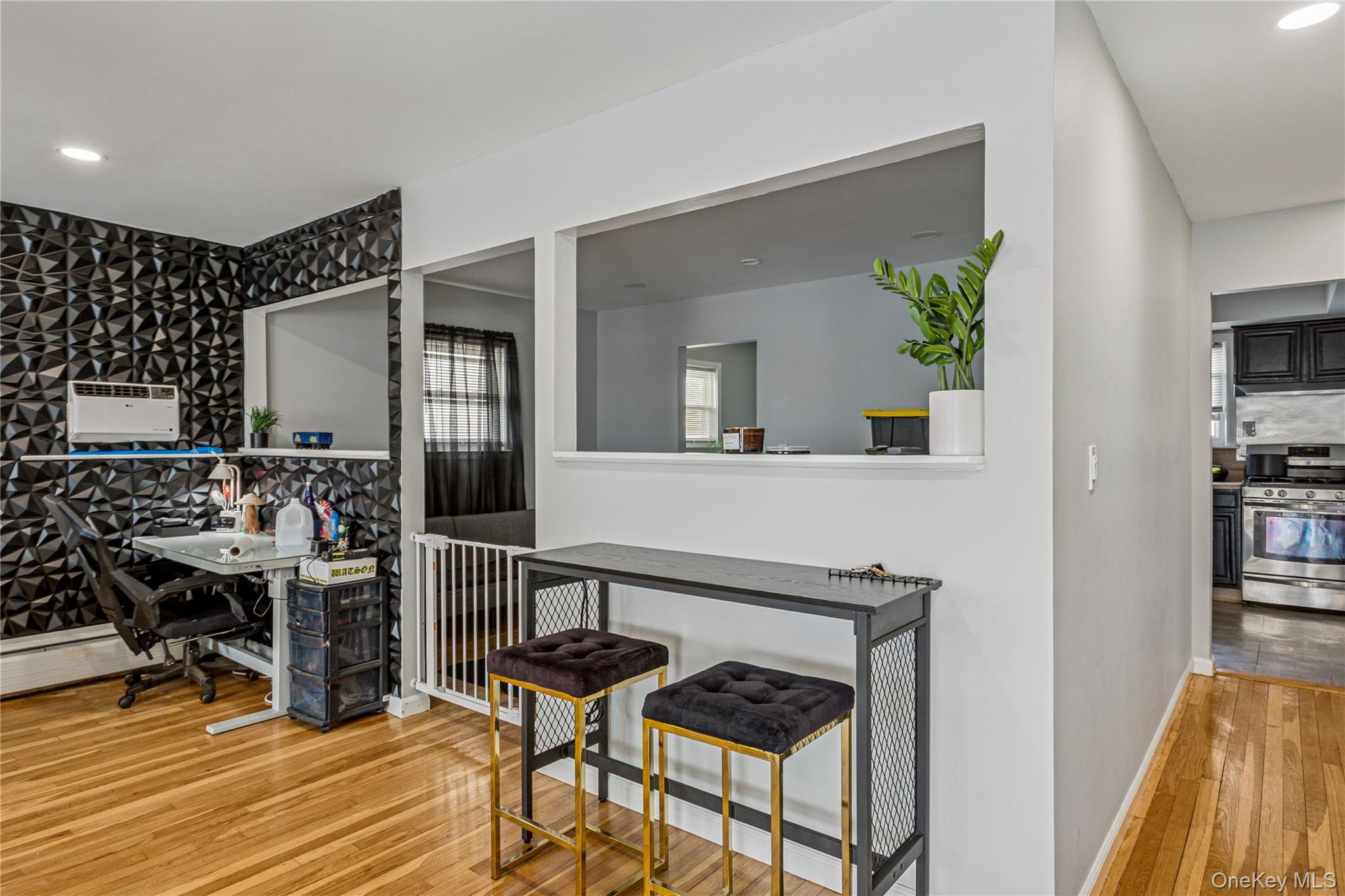 17 Marina Road Island Park, NY 11558 - Photo 8 of 27