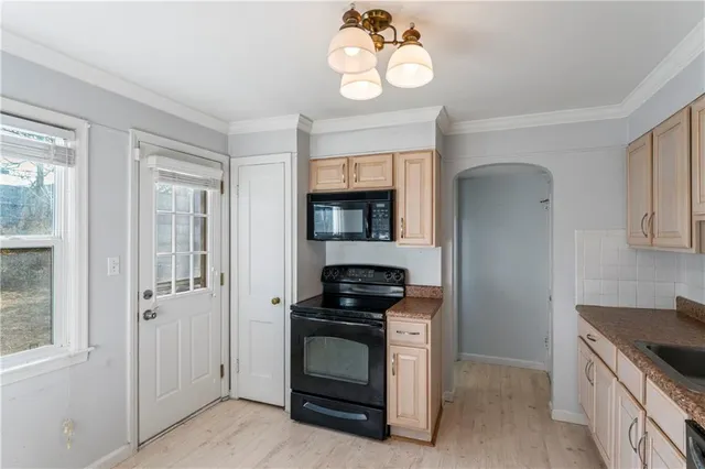 $415,000 | 415 East 65th Terrace, Kansas City, MO 64131