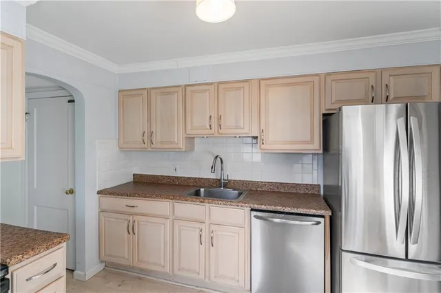 $415,000 | 415 East 65th Terrace, Kansas City, MO 64131