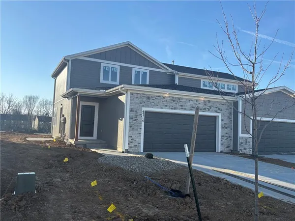 $380,000 | 4714 South Brentwood Avenue, Kansas City, MO 64136