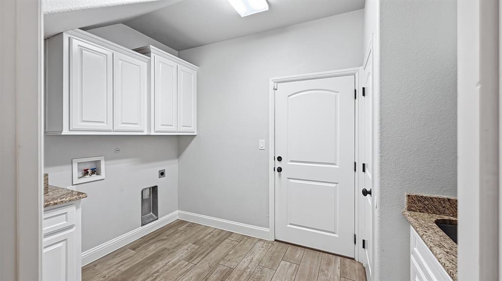 9709 Bellechase Road Granbury, TX 76049 - Photo 12 of 38