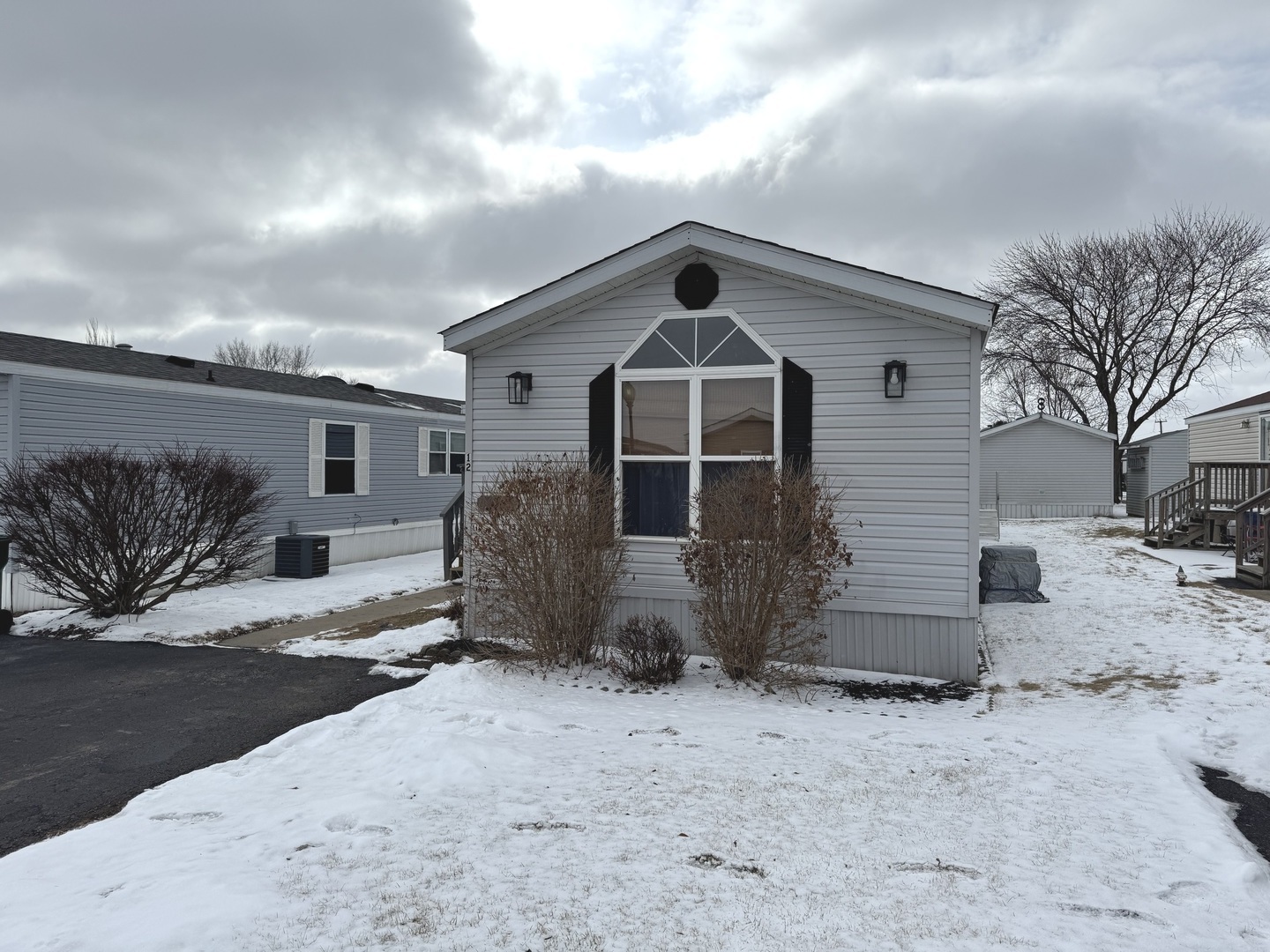 12 Walnut Street Minooka, IL 60447 - Photo 2 of 26 Gallery Image 2