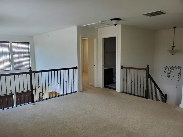 $2,400 | 10070 Cummings Street, Unit 3401, Huntley, IL 60142