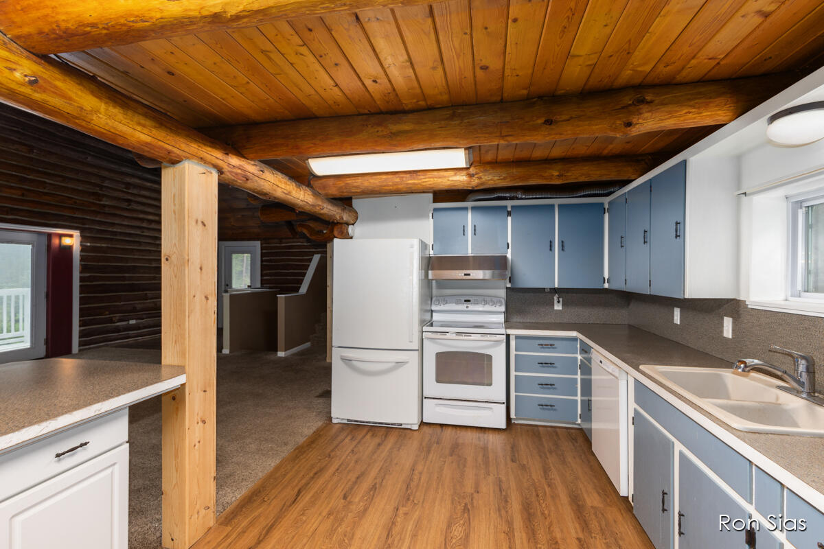 3125 Cline Road Muskegon, MI 49444 - Photo 8 of 24 all appliances stay,