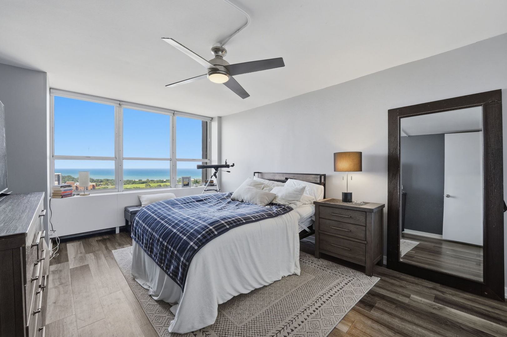 655 West Irving Park Road, Unit 3404 Chicago, IL 60613 - Photo 13 of 27 Gallery Image 13