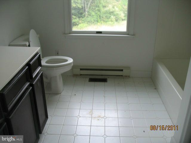 1525 Bowersox Road New Windsor, MD 21776 - Photo 4 of 9 Bath