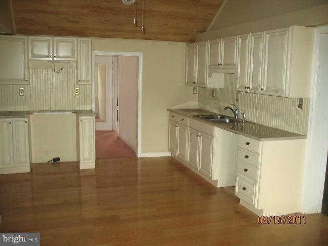1525 Bowersox Road New Windsor, MD 21776 - Photo 7 of 9 Kitchen