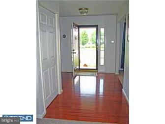 27 Clover Ridge Drive Mickleton, NJ 08056 - Photo 3 of 12 Foyer