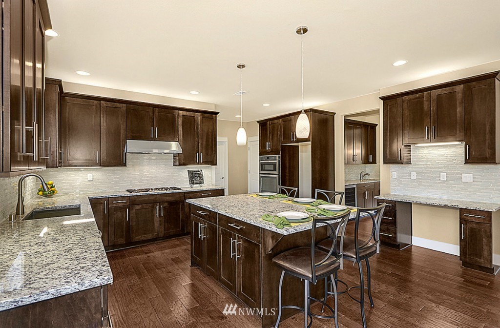 22927 Locust Way Bothell, WA 98021 - Photo 6 of 20