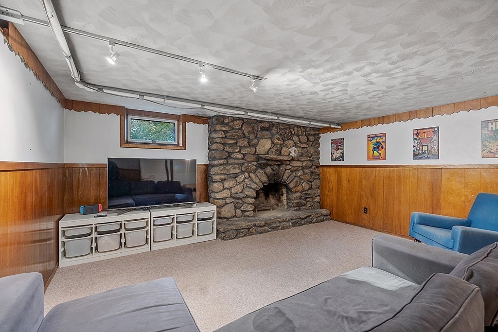 31 Woodside Road Harvard, MA 01451 - Photo 34 of 42