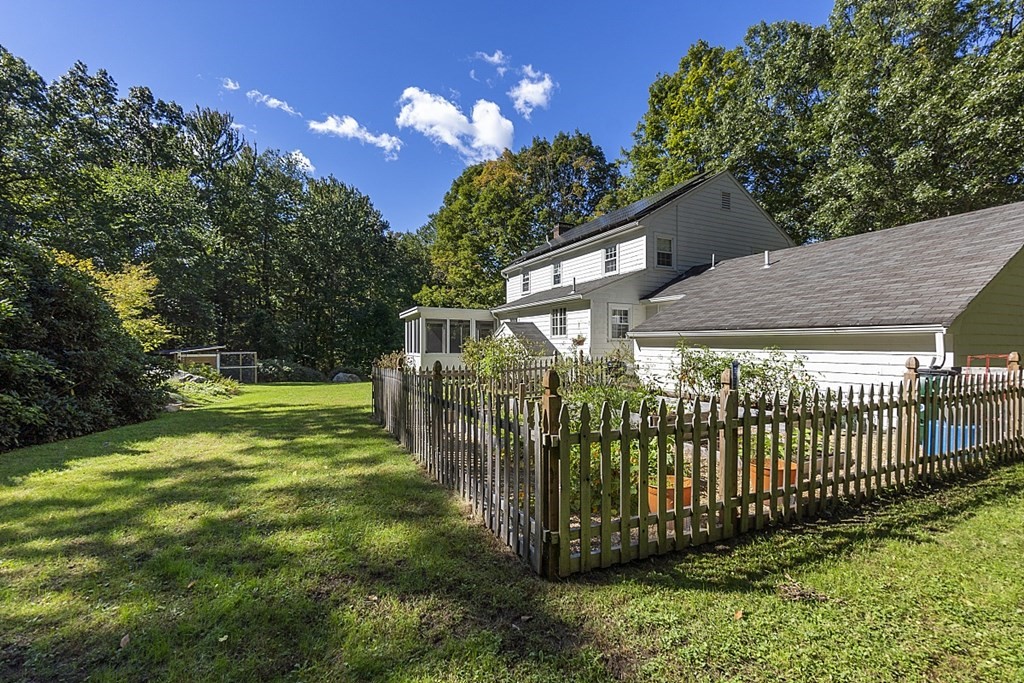31 Woodside Road Harvard, MA 01451 - Photo 37 of 42