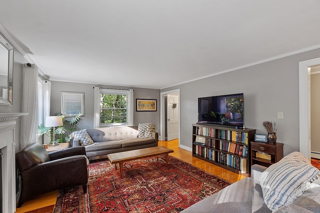 31 Woodside Road Harvard, MA 01451 - Photo 6 of 42