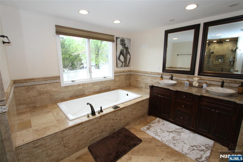 7 Stuart Street Waldwick, NJ 07463 - Photo 37 of 49