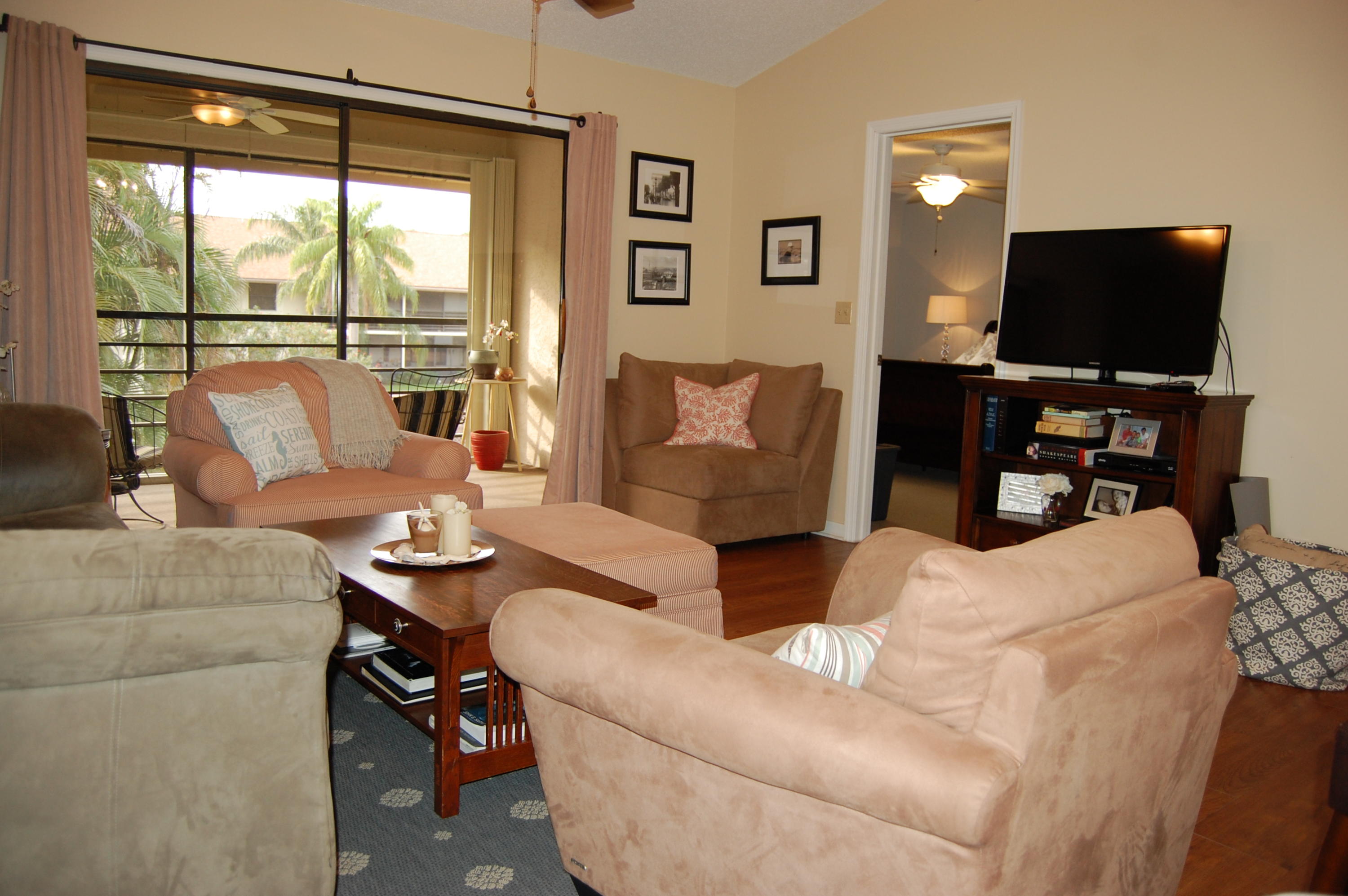 1861 Southwest Palm City Road, Unit 102 Stuart, FL 34994 - Photo 5 of 36 Living Room