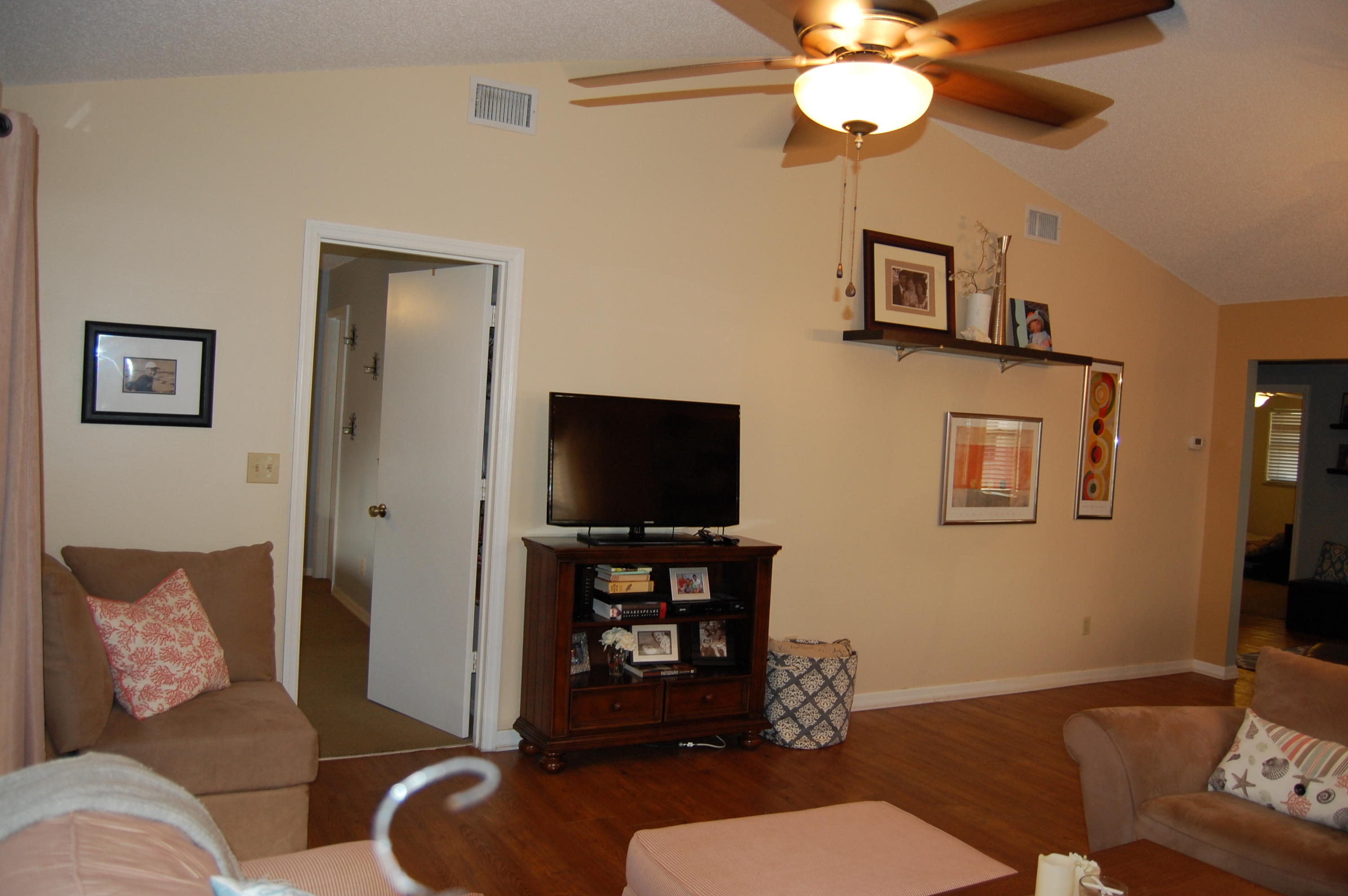 1861 Southwest Palm City Road, Unit 102 Stuart, FL 34994 - Photo 6 of 36 Living Room