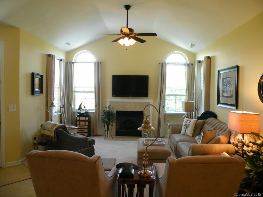 778 Ledgestone Court, Unit H14 Tega Cay, SC 29708 - Photo 10 of 22 Gallery Image 10