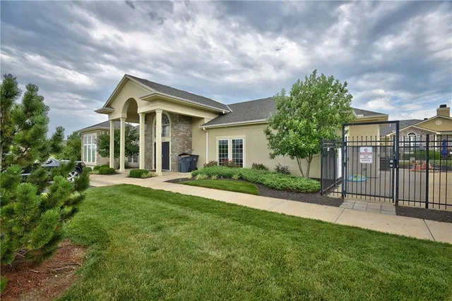 $439,950 | 11921 South Tallgrass Drive, Unit 601, Olathe, KS 66061