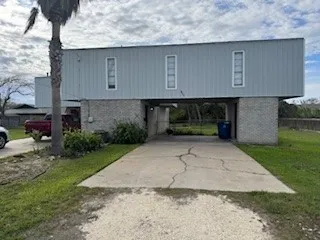 a front view of house with yard